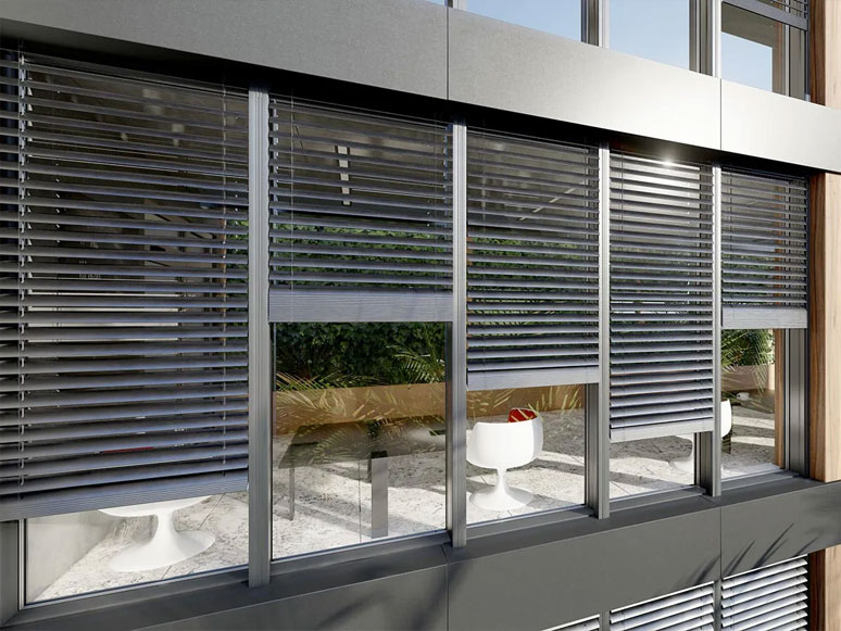 Rolety zewnętrzne i żaluzje fasadowe